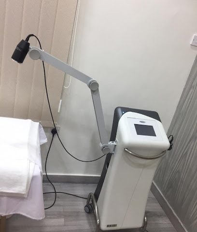 المركز الاول للعلاج الطبيعي - صلالة - +968 9798 6002