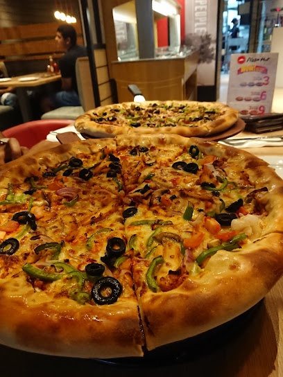 بيتزا هت - Oman|Muscat 113|5214 Al Nahdah St|Building No