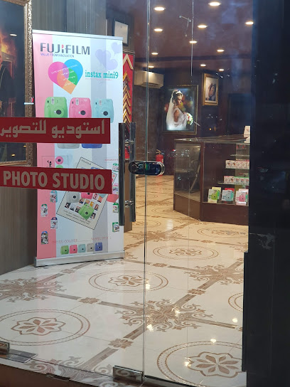 استوديو المخيني للتصوير - Oman|Muscat|HCRH+3HQ