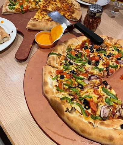 بيتزا هت - صلالة - +968 24 822500