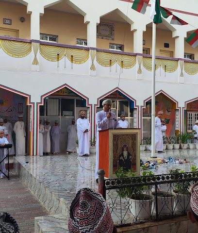 مدرسة هلال بن عطية للتعليم الأساسي للبنين للصفوف (5-11) - صحم - +968 26 855484