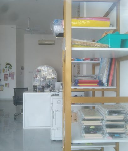 مكتبة المستنير (للقرطاسيات) - صور - +968 9522 8688