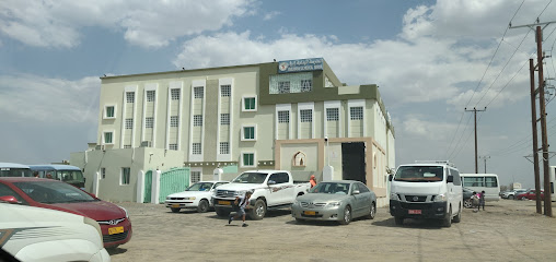 المدرسة الهندية بإبراء - إبرا - +968 25 570377