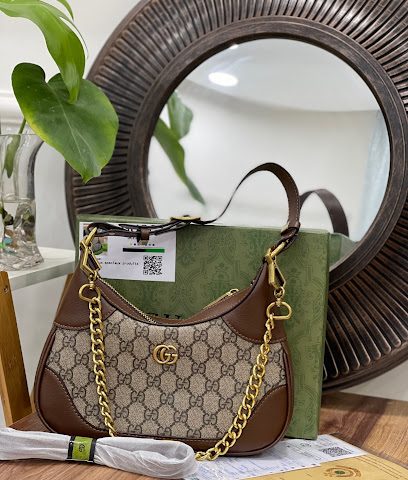 لمسه أنوثه للحقائب والاحذيه - ليوا -