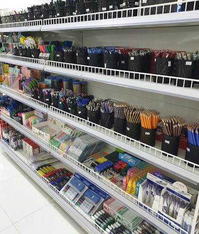 مكتبة دار الفنر - السيب - +968 7995 4733