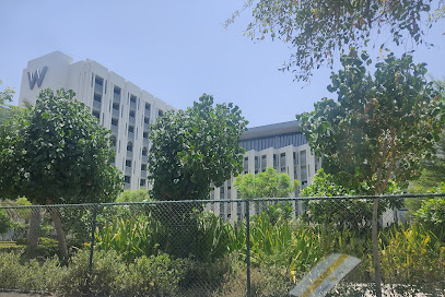 ملعب تنس دبليو مسقط - مسقط -