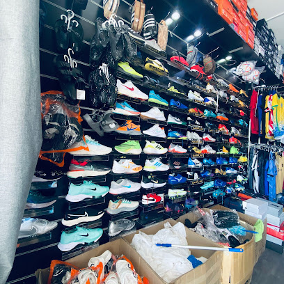 فخر الملاعب - مقاعسة ، - +968 9250 8787