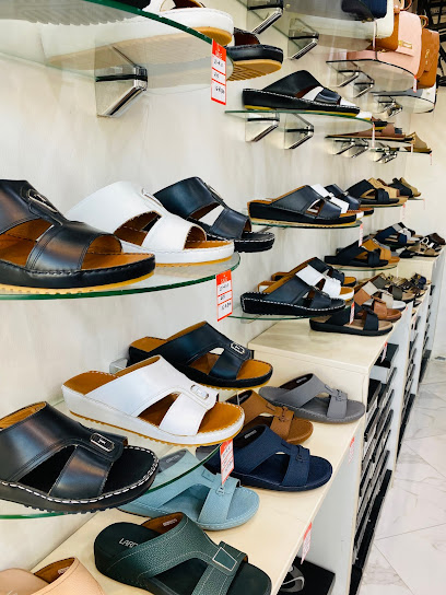 اللمسات لتفصيل الاحذية - Oman|البريمي،|6QVG+W76،|6QWG+393