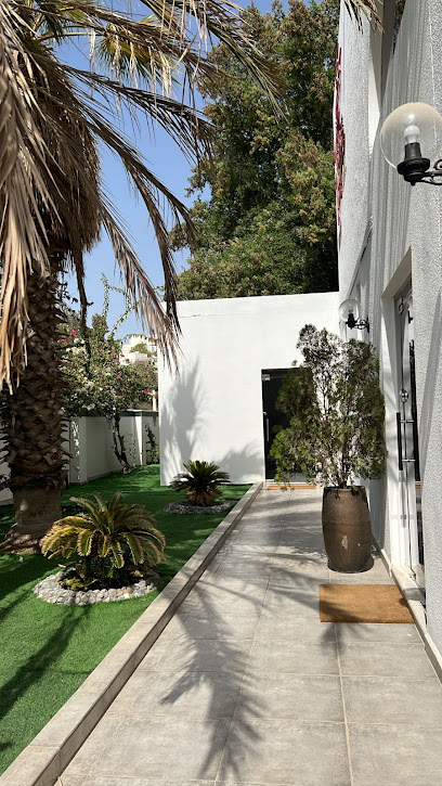 ايسنس سبا للسيدات سبا جوهر الحياة النسائي - Oman|Muscat|Al Inshirah St|Way No 1747 House No. 3667