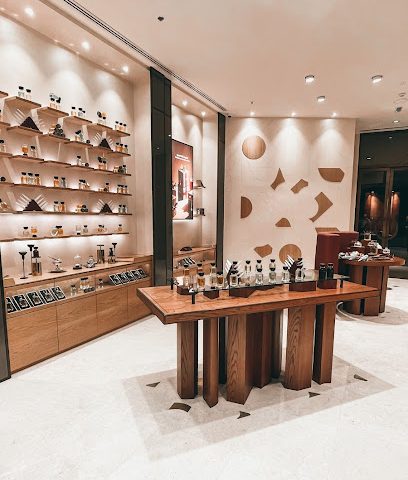 عمان الفاخرة - صلالة - +968 23 273450