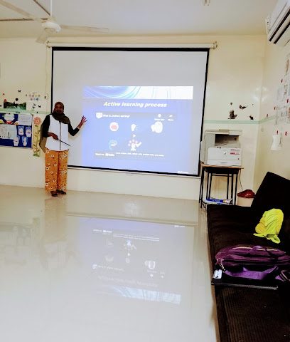 مدرسة أجيال الظاهرة الخاصة - عبري -