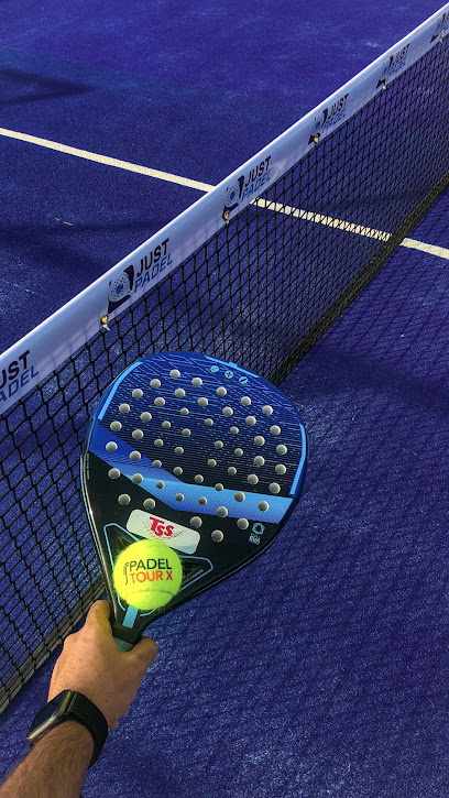 ملعب بادل عادل - Oman|311|CMGJ+7WH، ولاية صحار، صحار