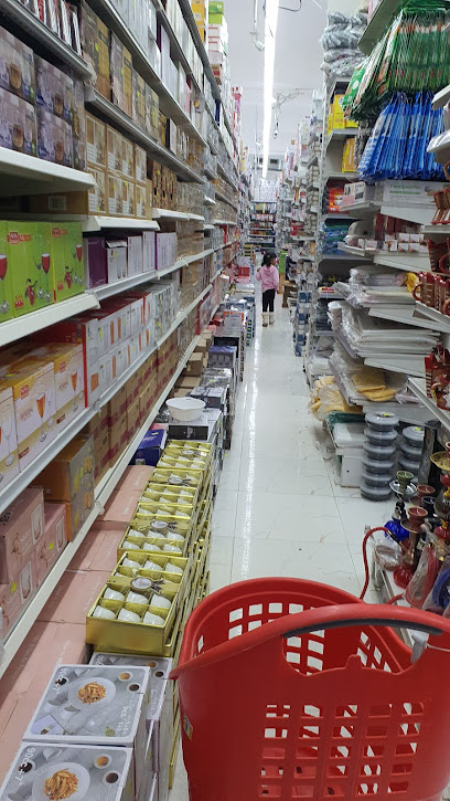 سوق هدايا صور - Oman|Sur|23|HGH7+745