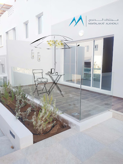 ممتلكات الخنجي - Oman|102|Al Mina St|OM