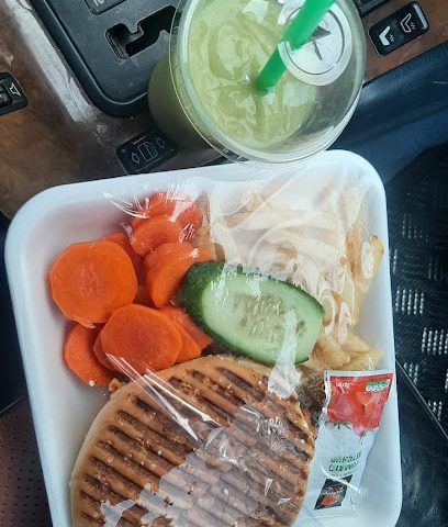 مقهى شاي تلال - ولاية صحم ، - +968 9489 0222