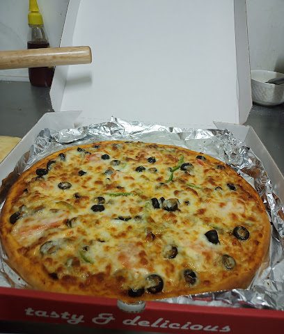 مقهى لعيونك للفطائر و الشاورما و الفتة - بركاء - +968 7914 8185