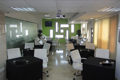 مركز الأعمال الأوروبي للتدريب والتطوير - مسقط - +968 24 693668