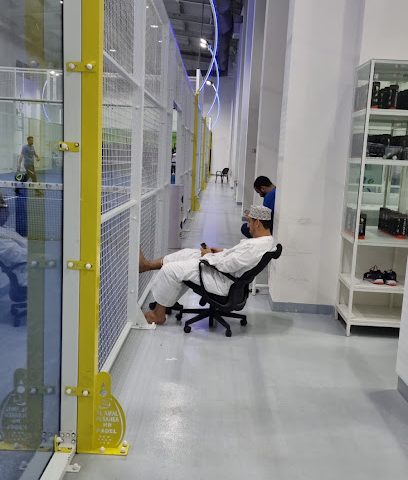 نادي البادل النخبة - صلالة ،، - +968 9808 1453