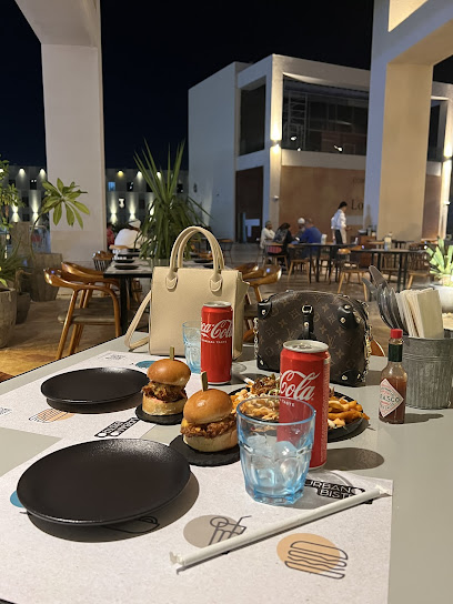 اوربانو بيسترو العريمي بوليفارد - Oman|132|Araimi Boulevard Muscat OM