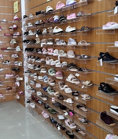 احذية الاسرار الاسرار للاحذية - فانجا - +968 7150 1177