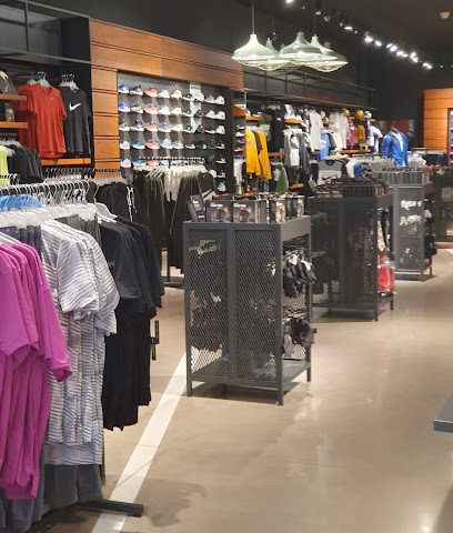 متجر نايك - مسقط - +968 22 063990