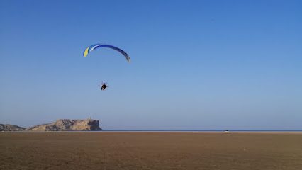 فريق طيران مسقط - سوادي البطحاء - +968 9218 9955