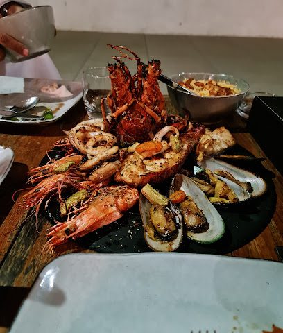 سكاي جريل سكاي جريل - صلالة -