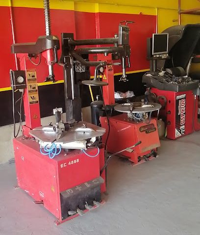 متجر إطارات دنلوب - صور ، - +968 25 541017