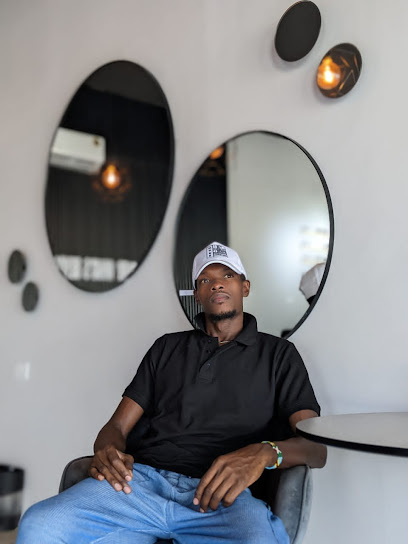 النواعم للاحذية والحقائب - Oman|Qasabiyat az Za'ab|W57M+Q8