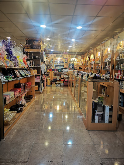 عبق الزهور للعطور والهدايا - Oman|Rustaq|Unnamed Road|CC2C+J59