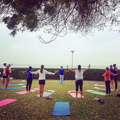 استوديو يوجا آسانا - مسقط - +968 9753 6652