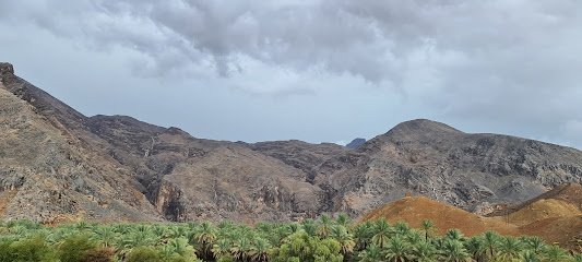 ملعب فريق هيل الرياضي - سمائل -