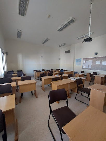 كلية التمريض بالظاهرة - Oman|Ibri|Ibri-Hafeet Rd|6CHH+H5P