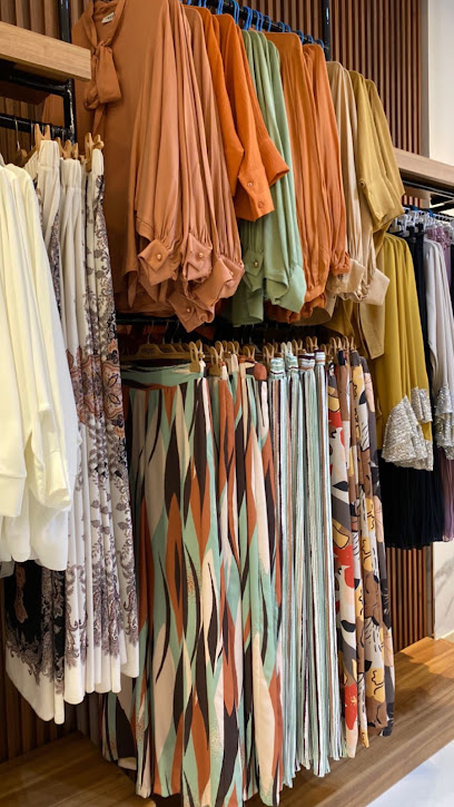 مونستون بوتيك - Oman|Muscat|J58J+6HW، شارع المزون، السيب‎ J58J+6HW