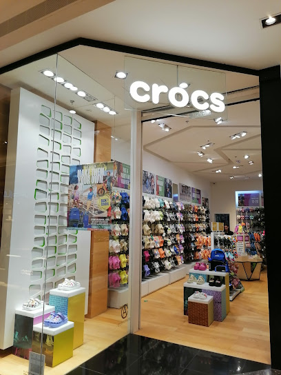 كروكس كروكس للأحذية - مول مسقط - Oman|Seeb|J4WX+8J7