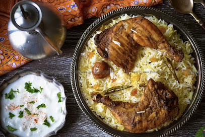 نور البخاري - مسقط - +968 7116 1105