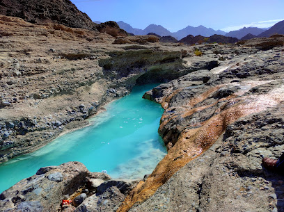 نبع كبريت الحن - جاردمان -