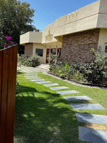 مطعم حدائق القيرالي - Oman|Seeb