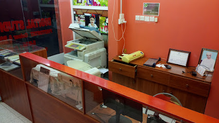 استوديو فوتوشوب الرقمي - السقسوق - +968 9825 6352