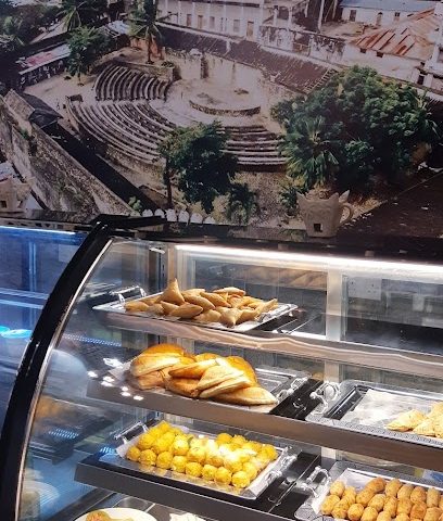 مطعم بيت العجائب - صور - +968 9700 1883