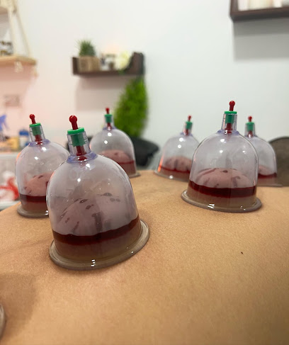 حجامة في سناو في المضيبي الشرقية بن منصور العناية بالإعشاب و الحجامة - Oman|Al Mudaybi|Sinaw