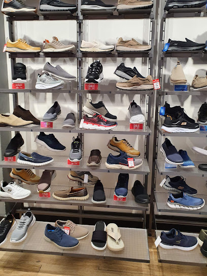 سكيتشرز - Oman|Muscat|Sultan Qaboos St|AVENUE MALL -MUSCAT