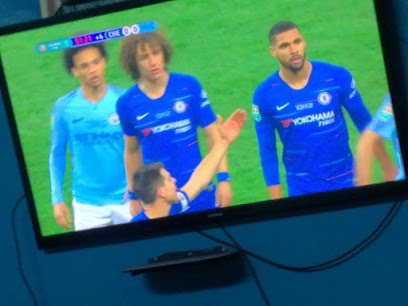 ملعب كرة القدم - قلعة العوامر -