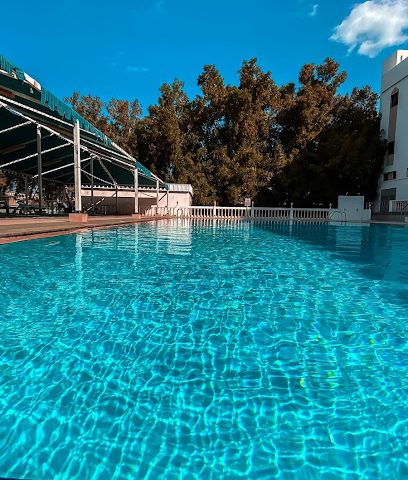 القفز فقط - مسقط -