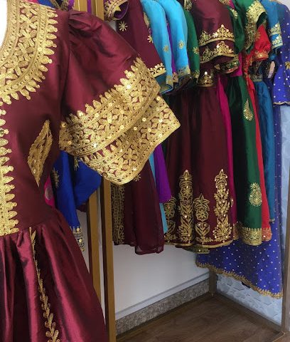 دار ديباج للازياء أزياء دار ديباج - مسقط - +968 9093 5164