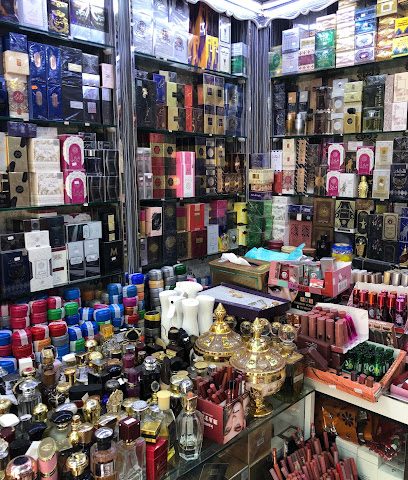 محل عطور ومستحضرات تجميل للسيدات - صحار - +968 9466 4061