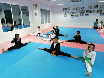 مركز نجوم مسقط للكاراتيه - السيب - +968 9559 8998