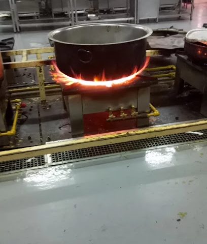 مكتب الرياضة بي بي - مسقط - +968 9534 3767