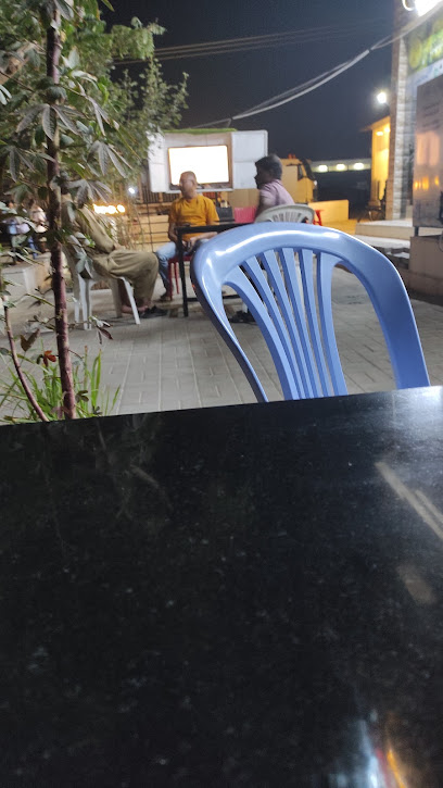 مدائن القاعة التجارية ذ م م - مطعم ومقهى - Oman|Seeb|H53M+RMJ