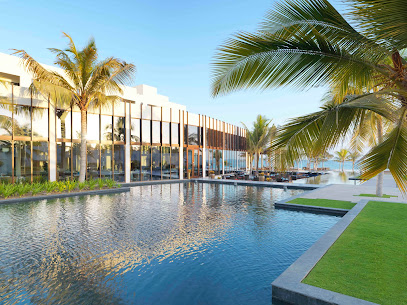 مطعم سكالان في منتجع البليد بإدارة أنانتارا - صلالة - +968 23 228248